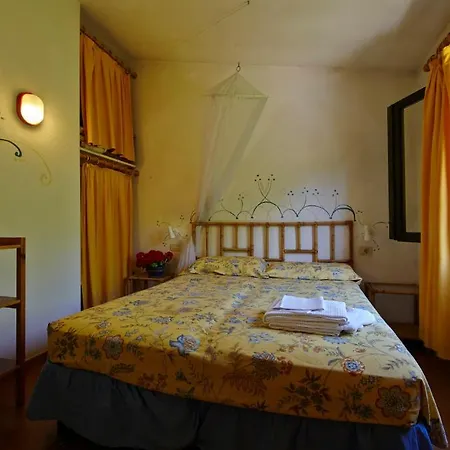 Apartmanhotel Baia Salinedda 3*