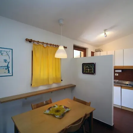 Apartmanhotel Baia Salinedda 3*