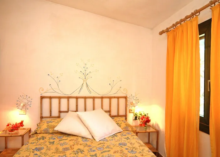 Aparthotel Baia Salinedda