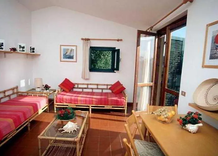 Baia Salinedda Aparthotel 3*